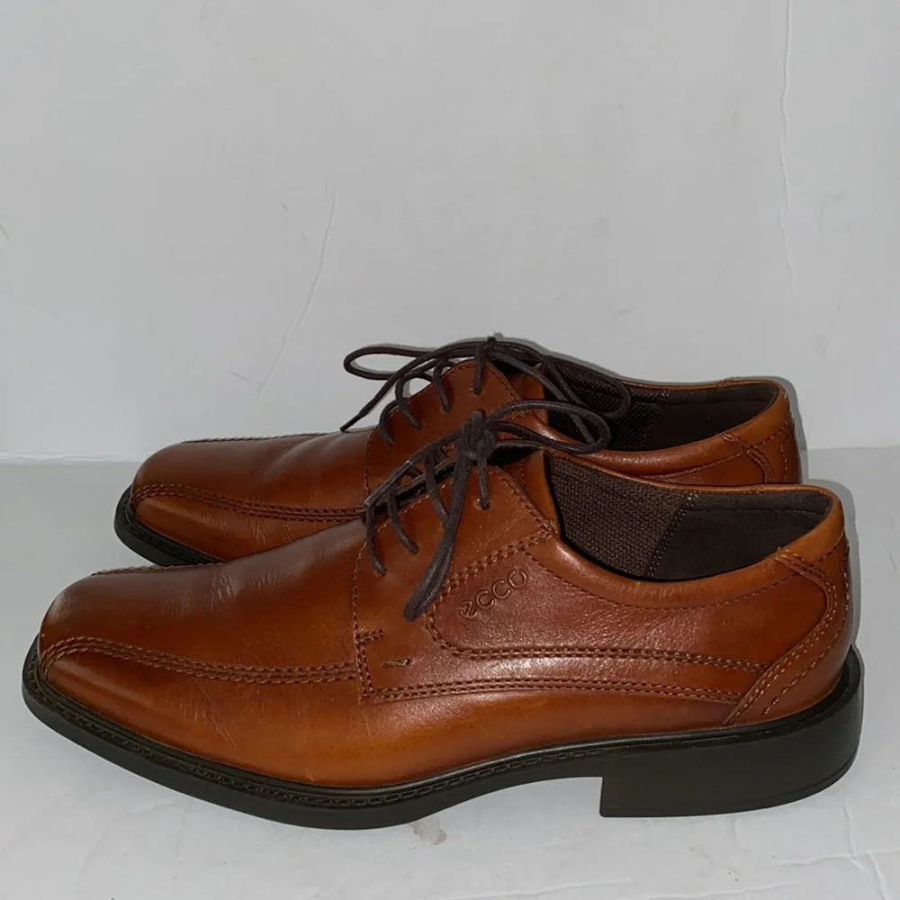 Ecco Helsinki Bike Toe Men's Lace Up Dress Shoes